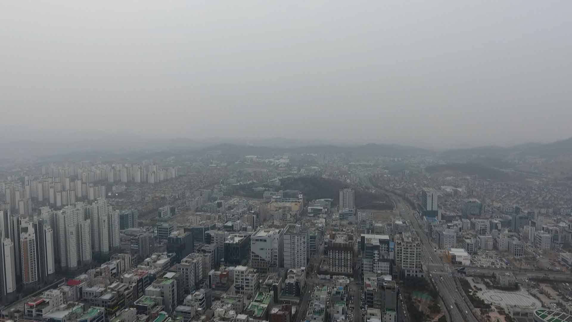 전북 지역 초미세먼지 '나쁨'..낮 기온 4~8도