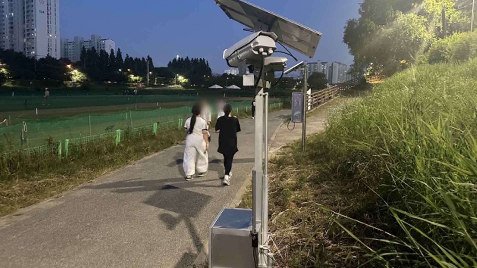 전주 천변 산책로 CCTV 20여 대 설치..감시망 강화