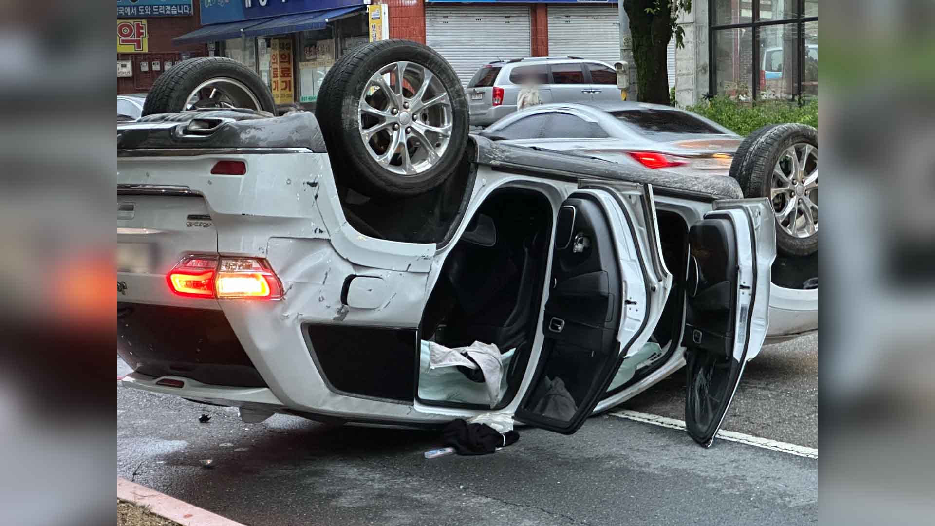 빗길 차량 사고 잇따라..5명 부상