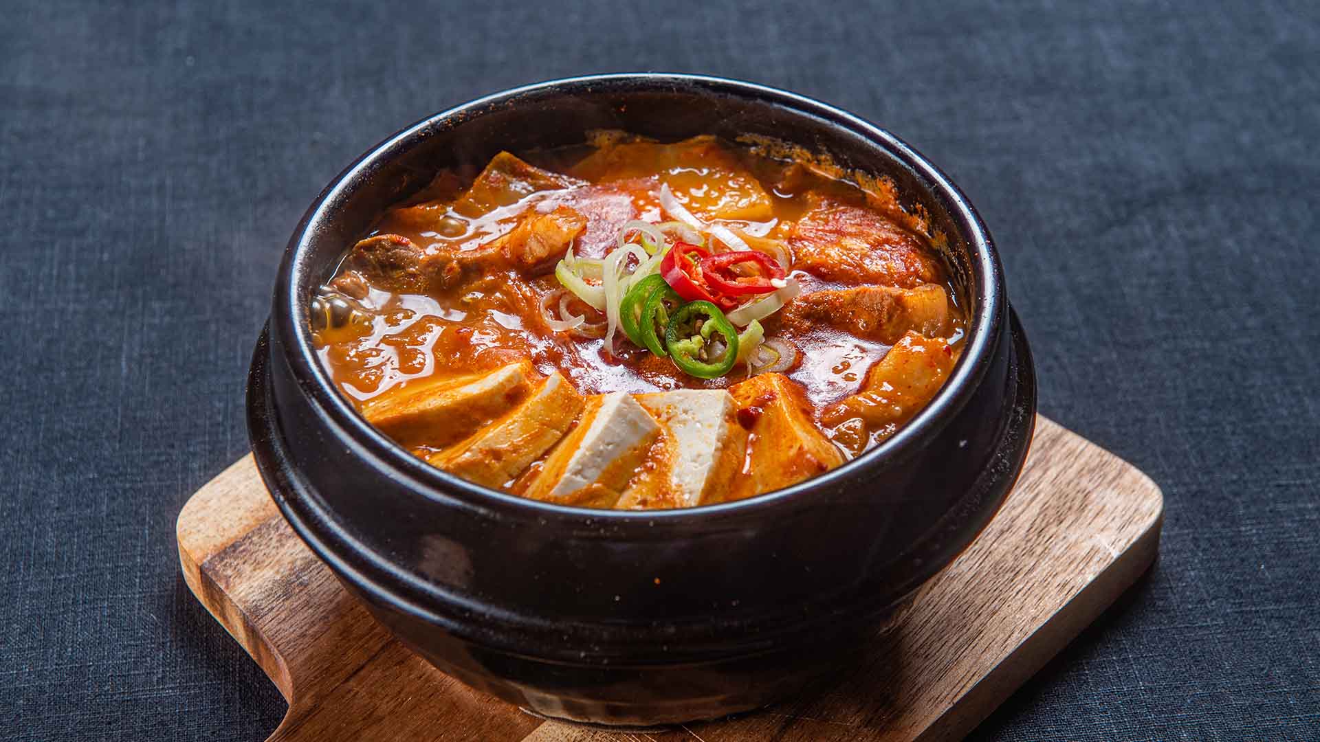 한국인이 가장 좋아하는 한국 음식은?..김치찌개 1위[한국갤럽]