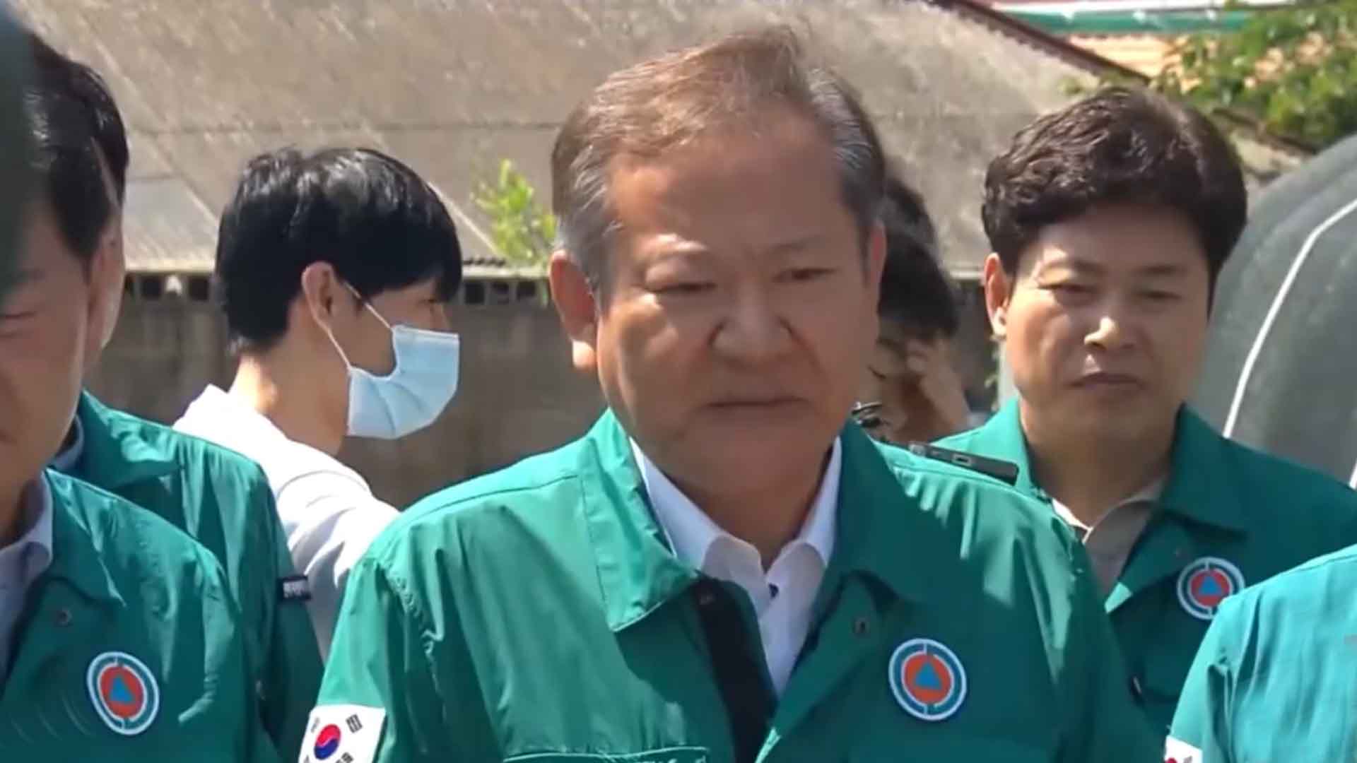 이상민 행안부 장관, 부안 지진 피해 현장 방문