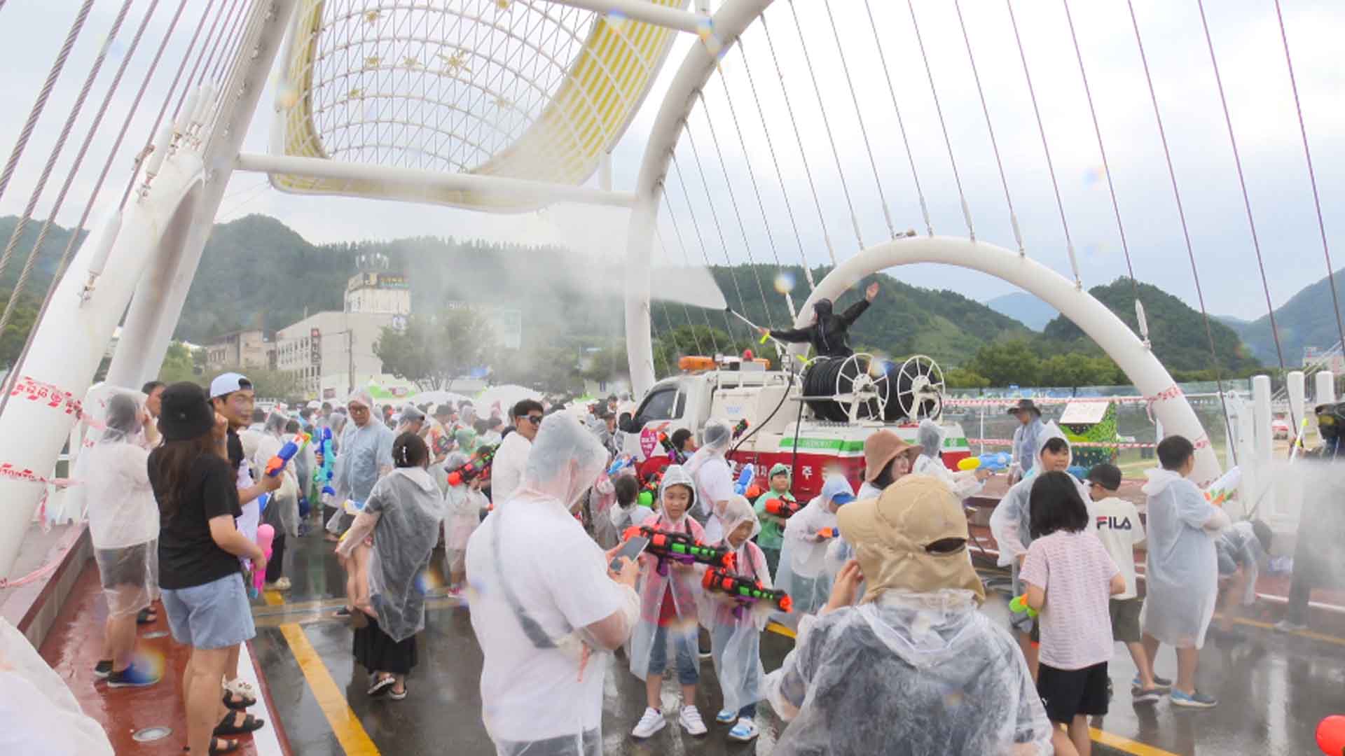 무주반딧불축제 '물벼락 페스티벌' 마련